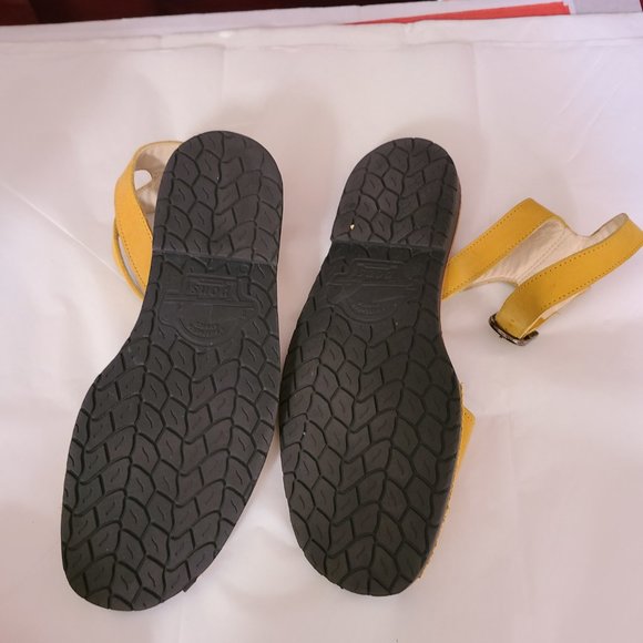 Pons Leather Menorca Sandals, Size 10 Ankle Strap Open Toe Mustard Yellow - Picture 4 of 5